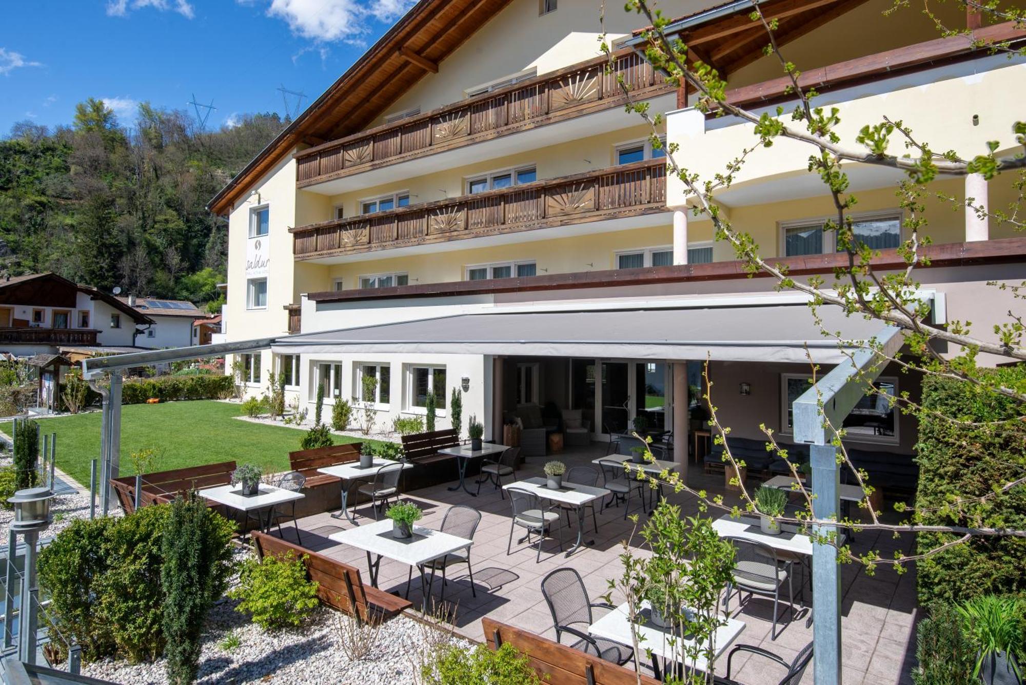 Saldur Small Active Hotel Sluderno Exterior photo