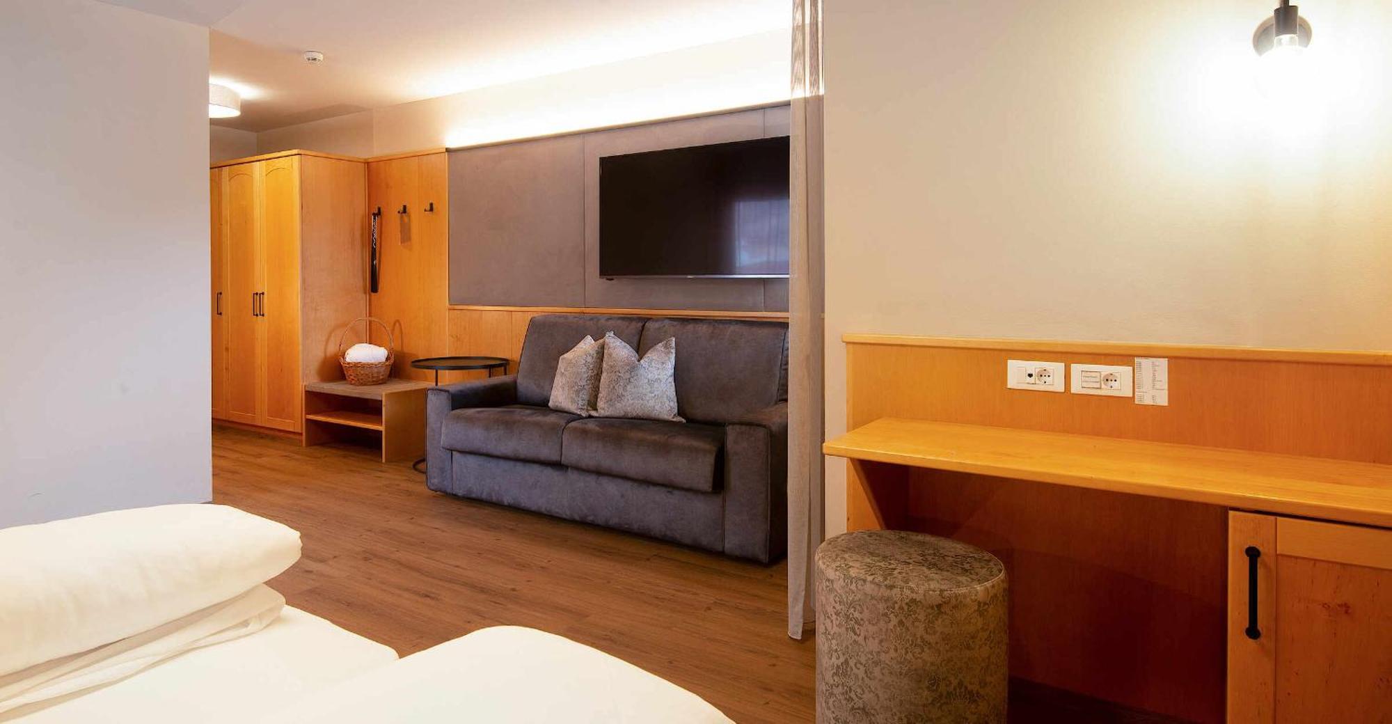 Saldur Small Active Hotel Sluderno Exterior photo